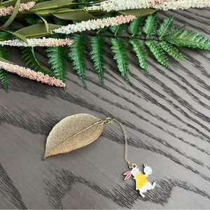 📕 New! Wonderland Inspired Rabbit Metal Gold Leaf Vein Bookmark